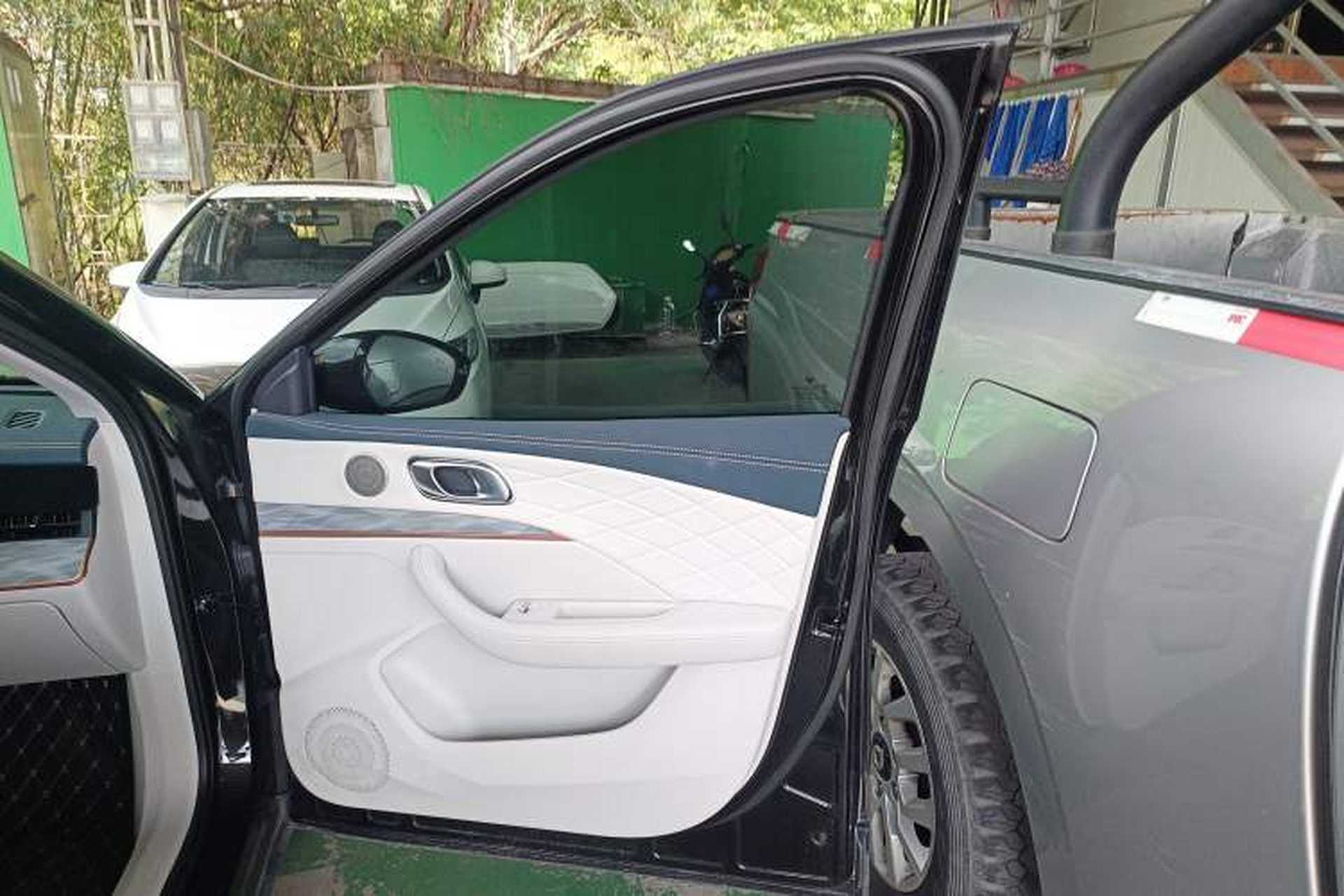 Used NETA L 2024 Range-Extended 220 Luxury Edition Interior 5
