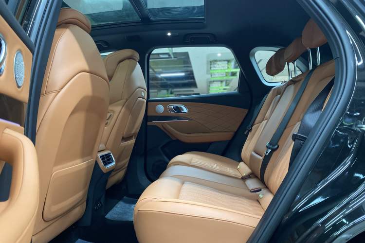 Used NETA L 2024 Extended-Range 220 Flash-Charge Edition Interior 6