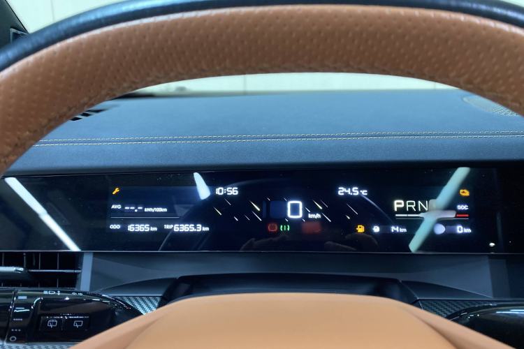 Used NETA L 2024 Extended-Range 220 Flash-Charge Edition Interior 9