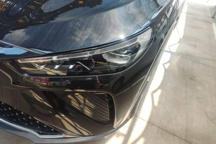 Used NETA L 2024 Pure Electric 510 Flash-Charge Red Edition Left Front Headlight