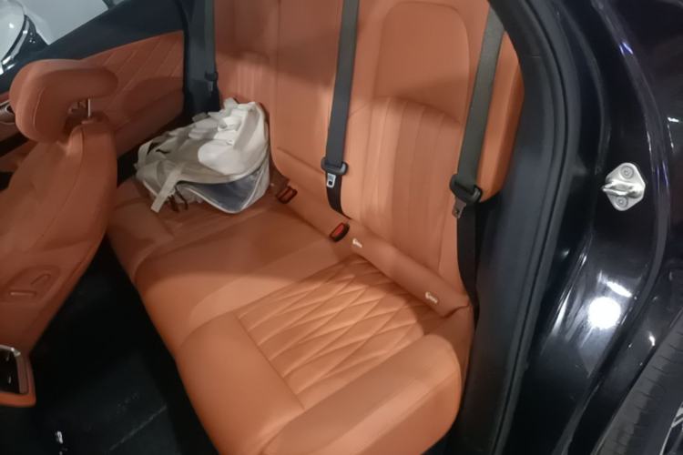Used NETA L 2024 Extended-Range 310 Flash-Charge Red Edition Left Rear Seat