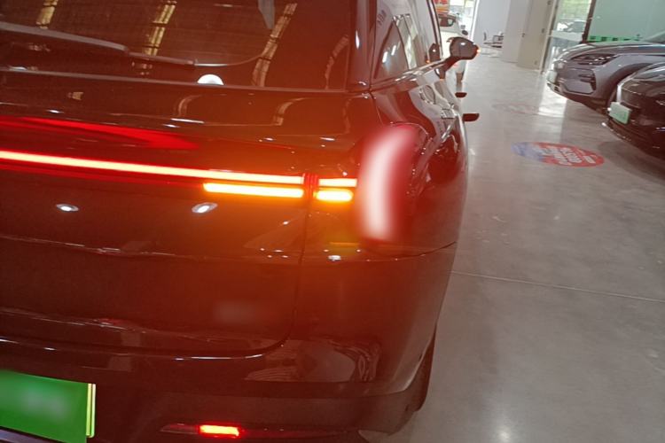 Used NETA L 2024 Extended-Range 310 Flash-Charge Red Edition Right Rear Taillight
