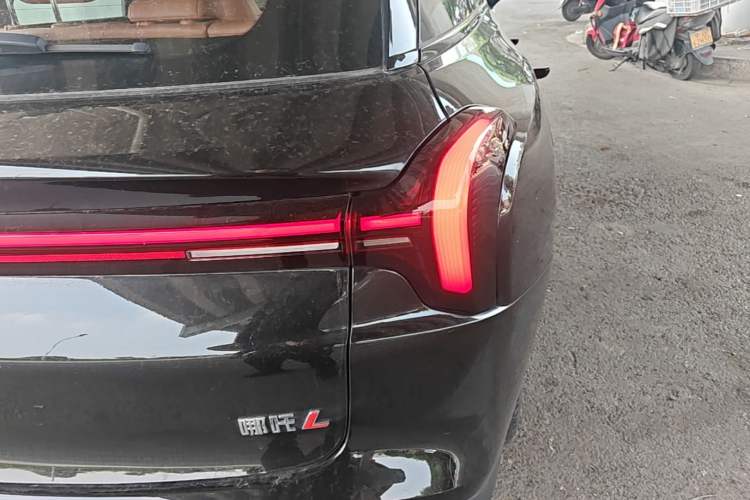 Used NETA L 2024 Extended-Range 310 Flash-Charge Red Edition Right Rear Taillight