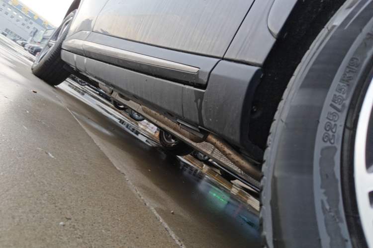 Used NETA L 2024 Extended-Range 310 Flash-Charge Edition Right Side Sill