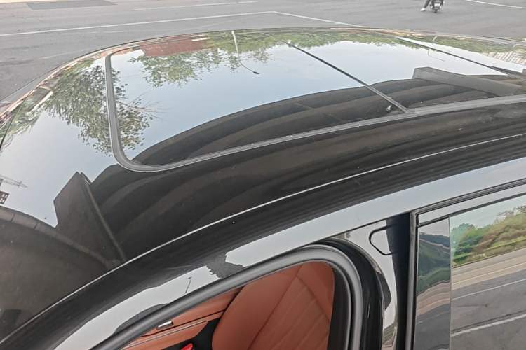 Used NETA L 2024 Extended-Range 310 Flash-Charge Red Edition Roof
