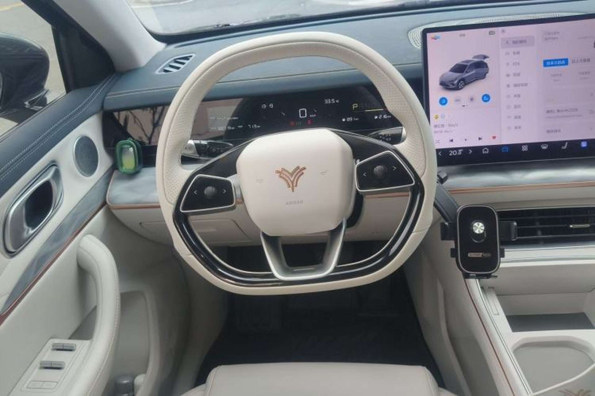 Used NETA L 2024 Extended-Range 310 Flash-Charge Edition Steering Wheel