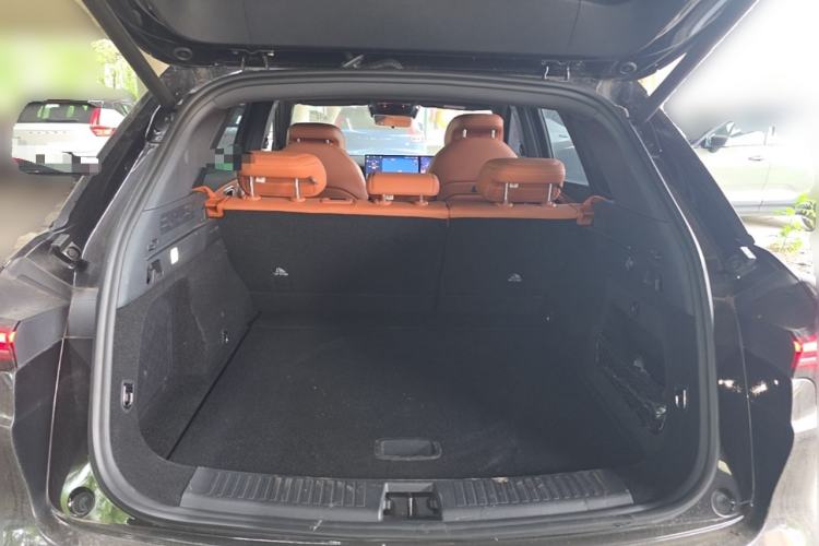 Used NETA L 2024 Extended-Range 220 Flash-Charge Edition Trunk