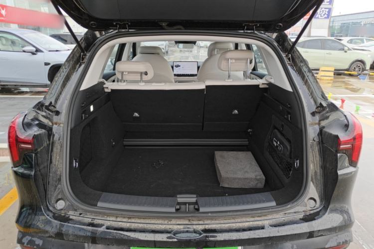 Used NETA L 2024 Extended-Range 310 Flash-Charge Edition Trunk