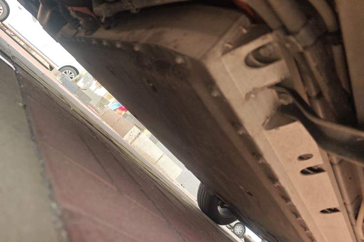 Used NETA L 2024 Extended-Range 220 Flash-Charge Edition Chassis Front Left