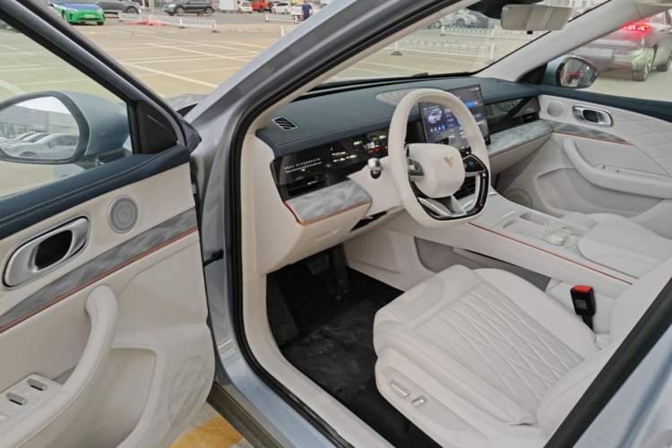 Used NETA L 2024 Extended-Range 310 Flash-Charge Edition Driver Seat