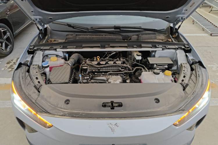 Used NETA L 2024 Extended-Range 310 Flash-Charge Edition Engine Bay