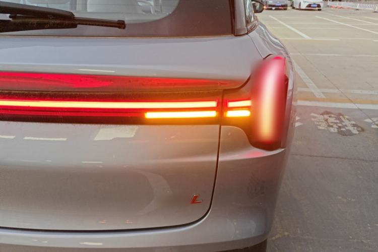Used NETA L 2024 Extended-Range 310 Flash-Charge Edition Right Rear Taillight