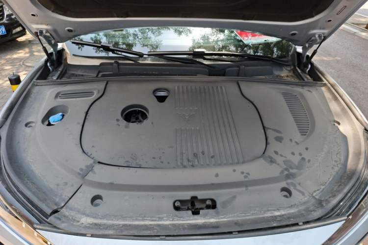 Used NETA L 2024 Extended-Range 310 Flash-Charge Red Edition Engine Bay