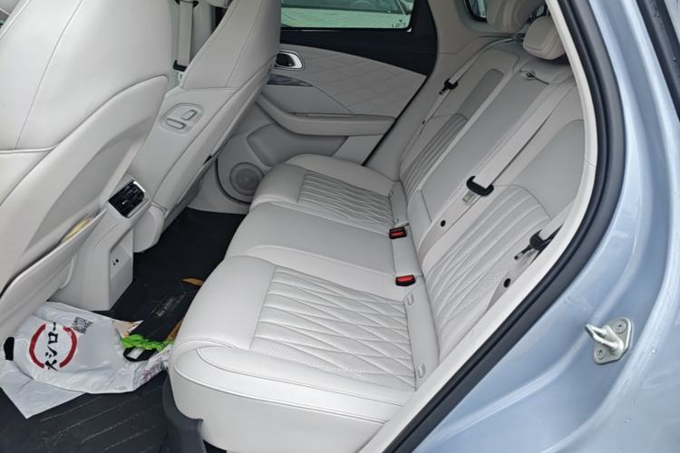 Used NETA L 2024 Extended-Range 310 Flash Charge PRO Edition Left Rear Seat