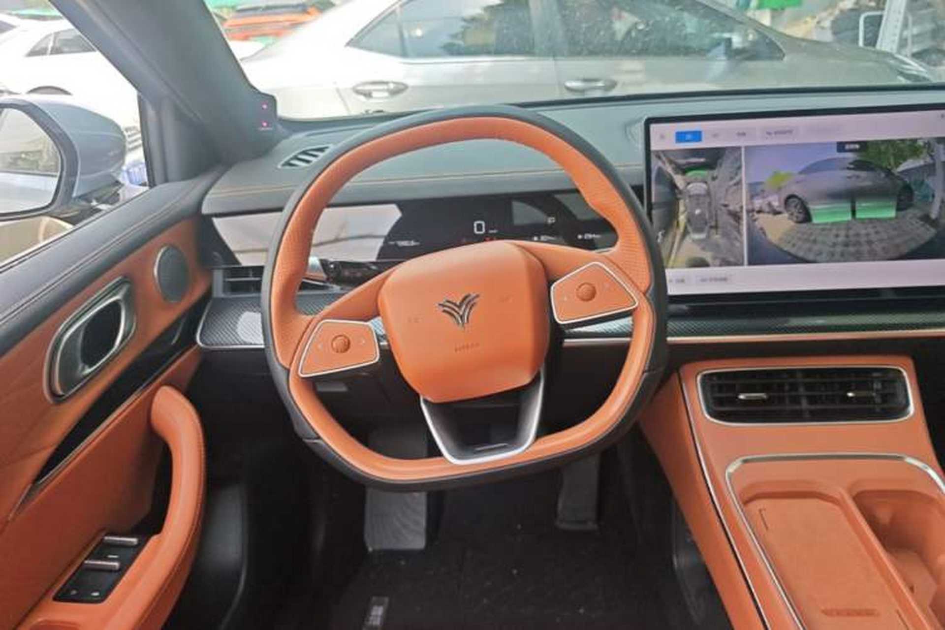 Used NETA L 2024 Extended-Range 310 Flash-Charge Red Edition Steering Wheel