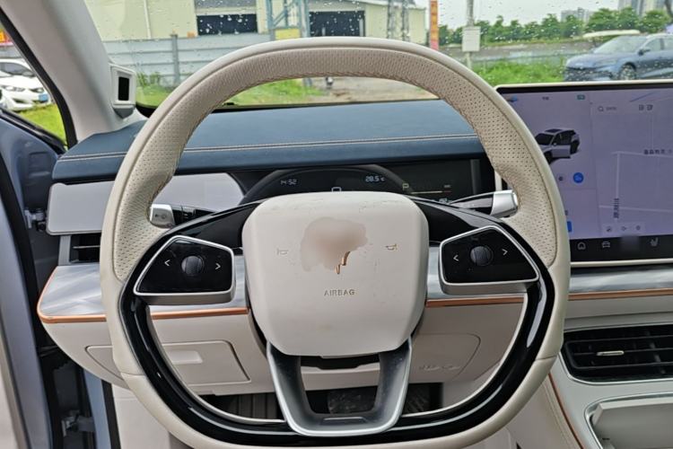 Used NETA L 2024 Extended-Range 310 Flash Charge PRO Edition Steering Wheel