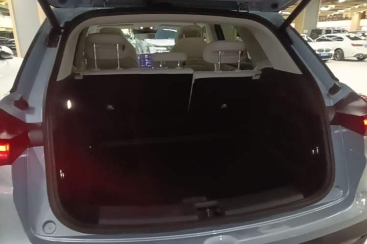 Used NETA L 2024 Extended-Range 310 Flash Charge PRO Edition Trunk