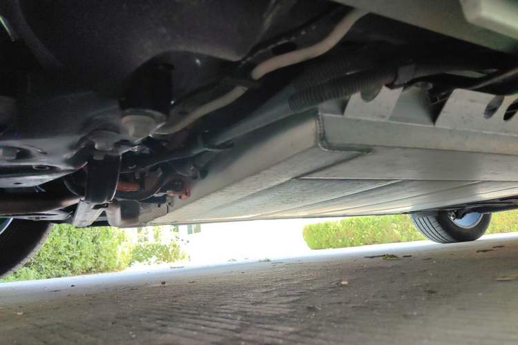 Used NETA L 2024 Extended-Range 310 Flash Charge PRO Edition Chassis Front Left