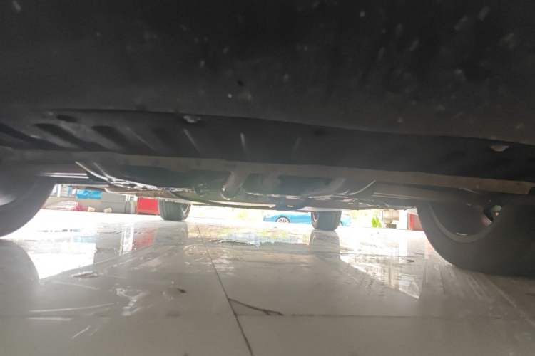 Used NETA L 2024 Extended-Range 310 Flash-Charge Red Edition Chassis Front
