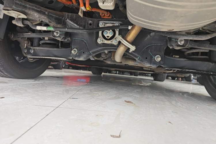 Used NETA L 2024 Extended-Range 310 Flash-Charge Red Edition Chassis Rear