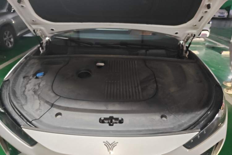 Used NETA L 2024 Extended-Range 310 Flash-Charge Red Edition Engine Bay