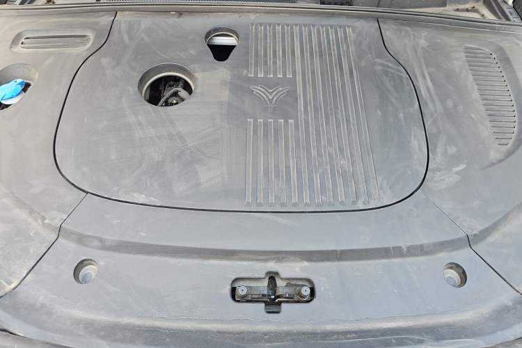 Used NETA L 2024 Extended-Range 310 Flash-Charge Red Edition Engine Bay