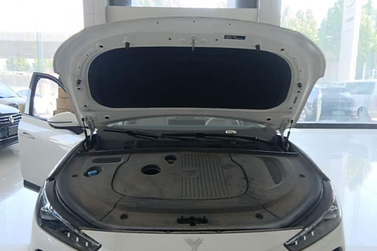 Used NETA L 2024 Extended-Range 310 Flash Charge PRO Edition Engine Bay