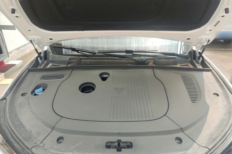 Used NETA L 2024 Extended-Range 310 Flash-Charge Red Edition Engine Bay