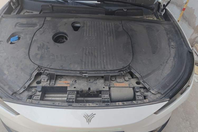 Used NETA L 2024 Extended-Range 310 Flash-Charge Red Edition Engine Bay