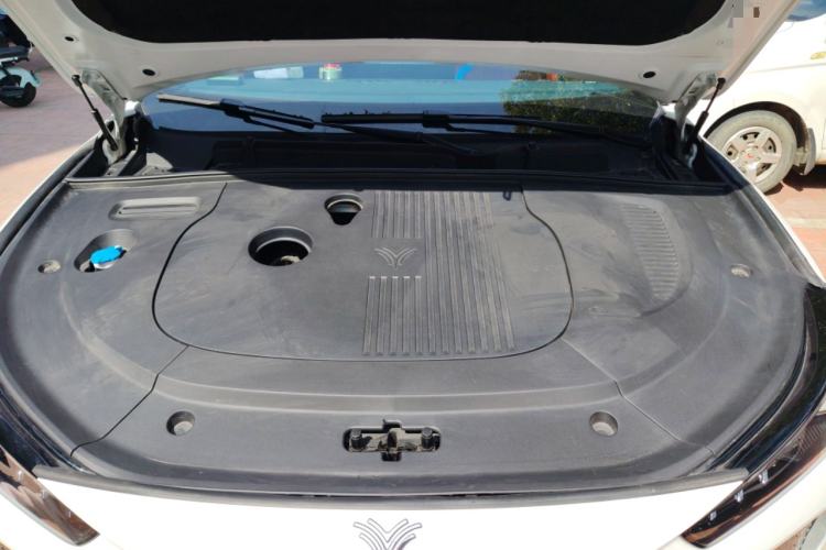 Used NETA L 2024 Extended-Range 310 Flash-Charge Red Edition Engine Bay