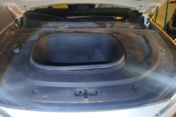 Used NETA L 2024 Pure Electric 510 Flash-Charge Red Edition Engine Bay