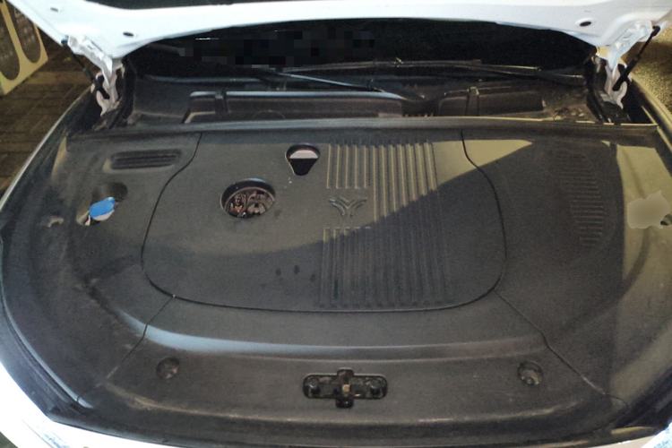 Used NETA L 2024 Extended-Range 310 Flash-Charge Red Edition Engine Bay