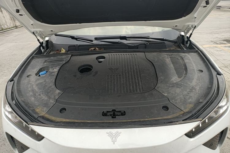 Used NETA L 2024 Extended-Range 310 Flash-Charge Red Edition Engine Bay