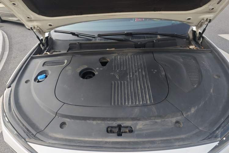 Used NETA L 2024 Extended-Range 310 Flash-Charge Red Edition Engine Bay