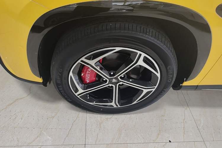 Used NETA L 2024 Extended-Range 310 Flash-Charge Red Edition Exterior 4