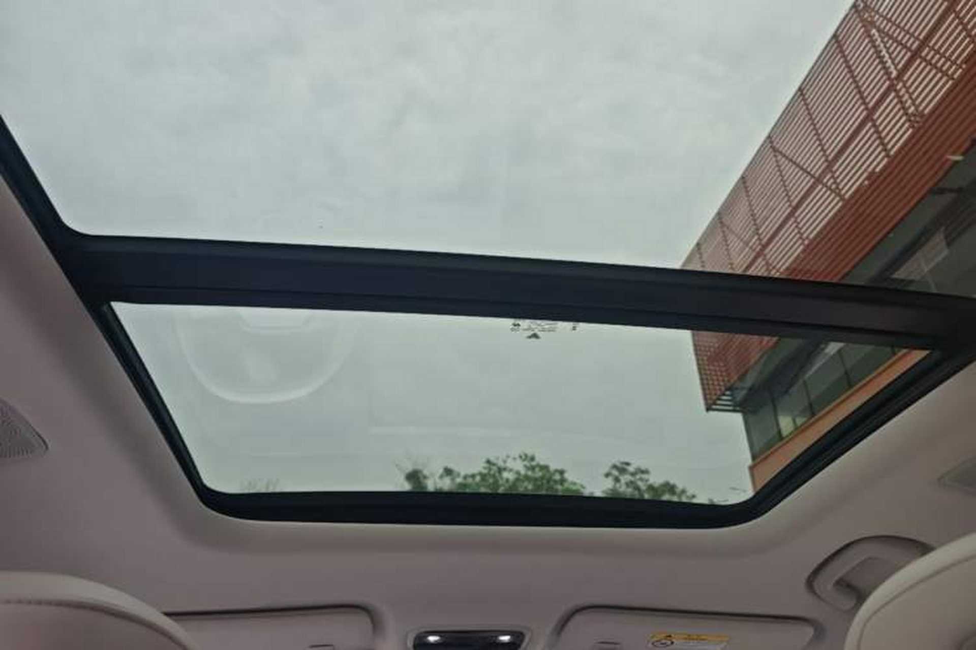 Used NETA L 2024 Extended-Range 310 Flash-Charge Red Edition Headliner