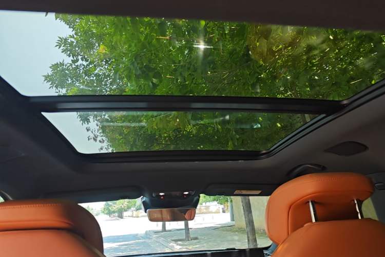 Used NETA L 2024 Extended-Range 310 Flash-Charge Red Edition Headliner