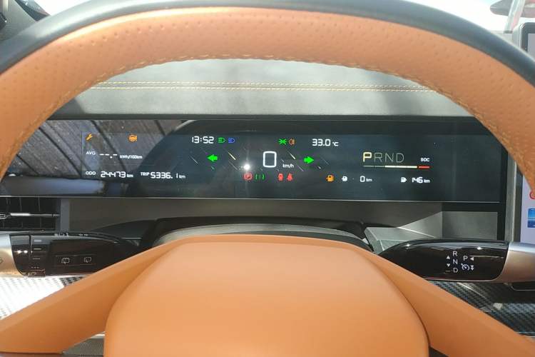 Used NETA L 2024 Extended-Range 220 PRO+ Family Package Instrument Cluster