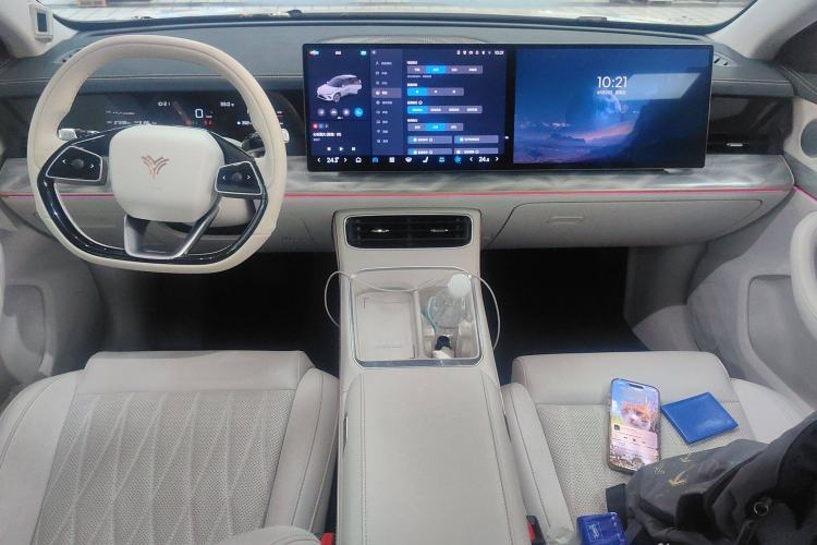 Used NETA L 2024 Extended-Range 310 Flash-Charge Red Edition Interior 2