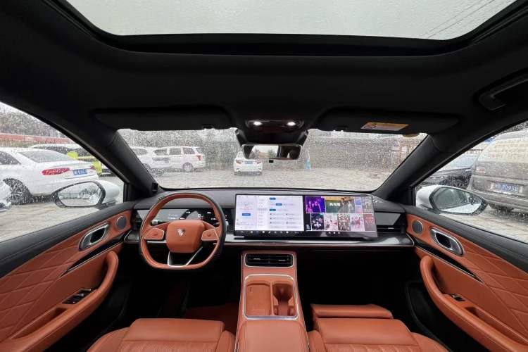 Used NETA L 2024 Extended-Range 220 Flash-Charge Edition Interior 3