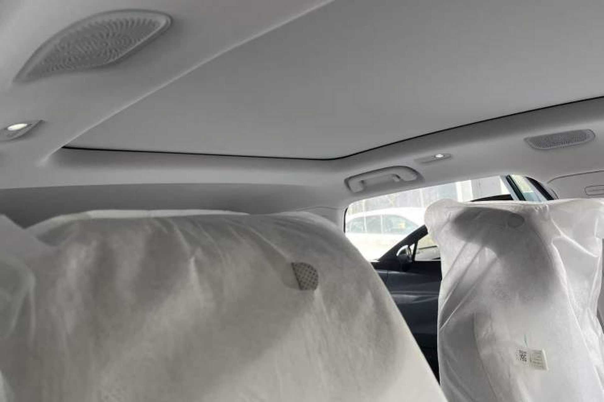 Used NETA L 2024 Extended-Range 310 Flash-Charge Red Edition Interior 6