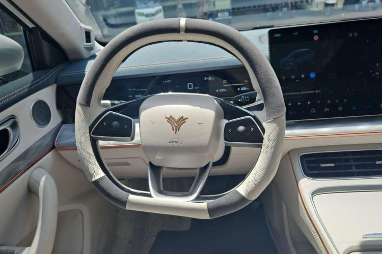 Used NETA L 2024 Extended-Range 310 Flash Charge PRO Edition Interior 7