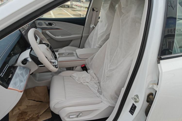 Used NETA L 2024 Extended-Range 310 Flash-Charge Edition Left Front Seat