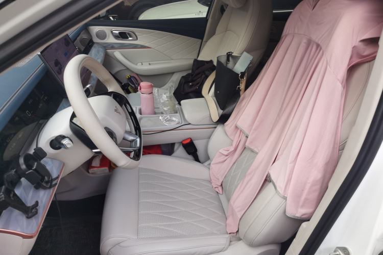 Used NETA L 2024 Extended-Range 310 Flash-Charge Edition Left Front Seat