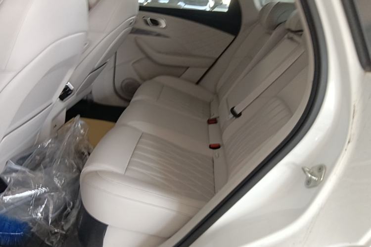 Used NETA L 2024 Extended-Range 310 Flash Charge PRO Edition Left Rear Seat