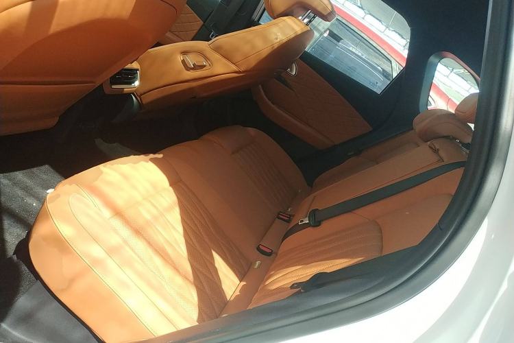 Used NETA L 2024 Extended-Range 220 PRO+ Family Package Left Rear Seat