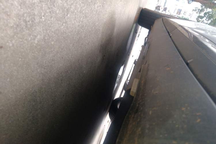 Used NETA L 2024 Range-Extended 220 Luxury Edition Left Side Sill