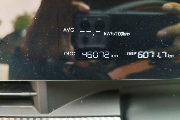 Used NETA L 2024 Pure Electric 510 Flash-Charge Red Edition Odometer Close Up