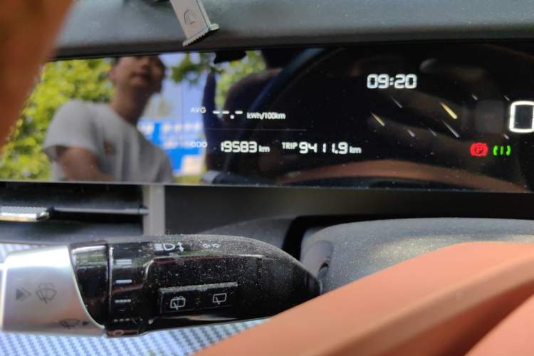 Used NETA L 2024 Pure Electric 510 Flash-Charge Red Edition Odometer Close Up