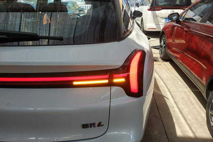Used NETA L 2024 Extended-Range 220 PRO+ Family Package Right Rear Taillight
